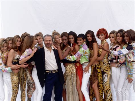 versace e mafia|Gianni Versace, 25 anni fa l’omicidio del re Medusa.